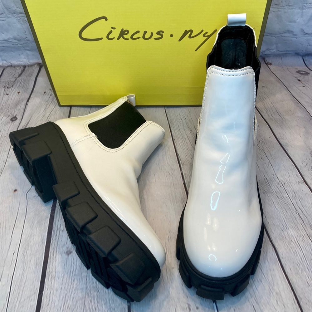 Circus by Sam Edelman Darielle Bootie in
White Patent, 9.5M